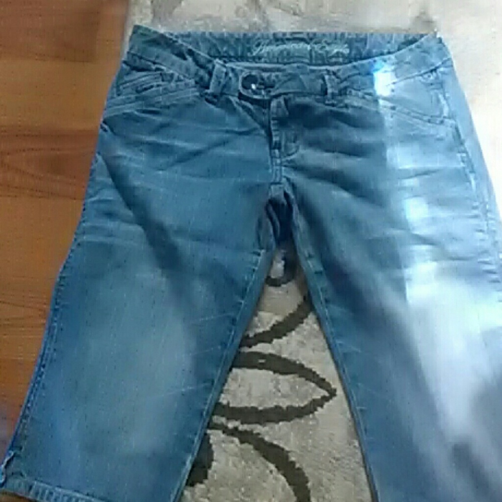 Blue jean capri